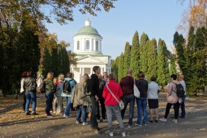Грецький Ніжин і героїчні Крути: Музей оглядова екскурсія по місту, Ніжин